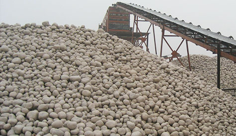 What about the uses of flint pebbles for grinding minerals