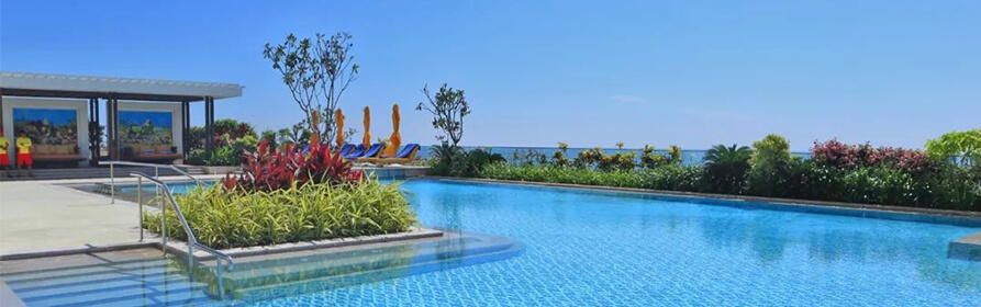 swimming pool swimming pool