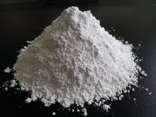silica sand as raw materials